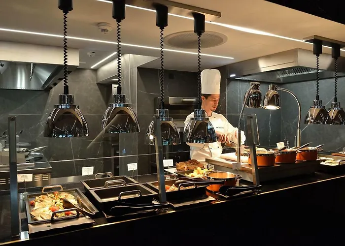 Ensana Thermal Margaret Island Hotell 4*