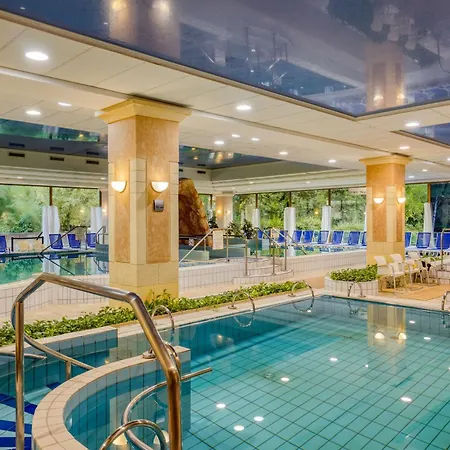 Ensana Thermal Margaret Island Отель